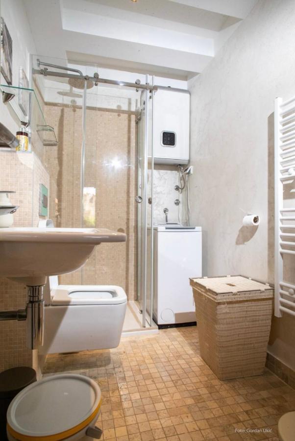 Nata Apartment 4 Stars Ровинь Экстерьер фото