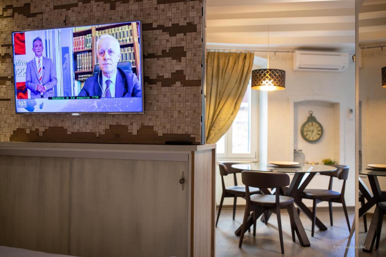 Nata Apartment 4 Stars Ровинь Экстерьер фото