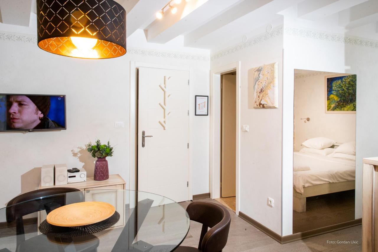 Nata Apartment 4 Stars Ровинь Экстерьер фото